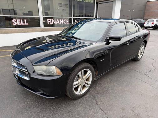 Black 2011 Dodge Charger R/T