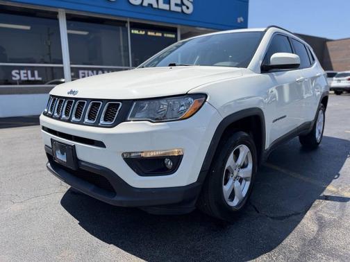 White Clearcoat 2018 Jeep Compass Latitude