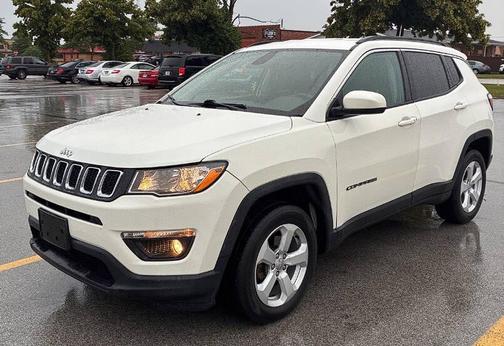 White Clearcoat 2018 Jeep Compass Latitude