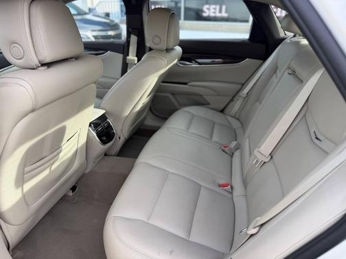 2013 Cadillac XTS Luxury