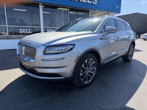 Silver Radiance 2021 Lincoln Nautilus Reserve