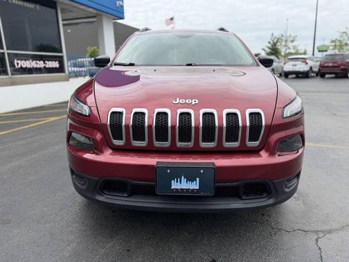 Maroon 2017 Jeep Cherokee Sport
