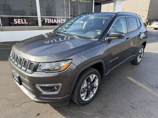 Granite Crystal Metallic Clearcoat 2019 Jeep Compass Limited