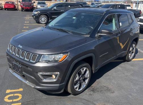 Granite Crystal Metallic Clearcoat 2019 Jeep Compass Limited