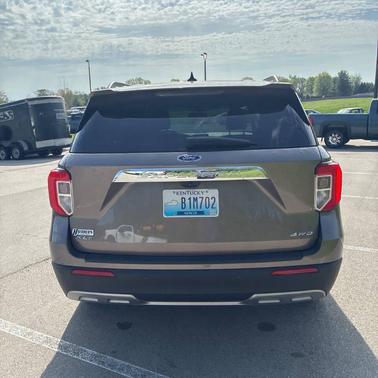 Stone Gray Metallic 2021 Ford Explorer XLT