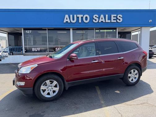 Red Jewel Tintcoat 2011 Chevrolet Traverse 2LT