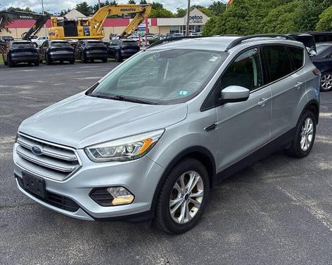 Ruby Red Metallic Tinted Clearcoat 2017 Ford Escape SE