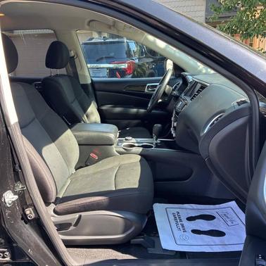 Magnetic Black Pearl 2020 Nissan Pathfinder SV 4WD