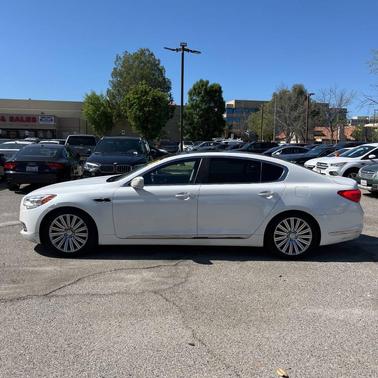 Snow White Pearl 2015 Kia K900 Premium
