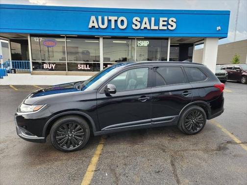 2020 Mitsubishi Outlander SE