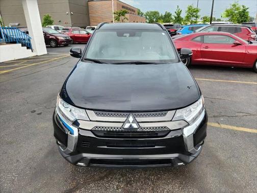 2020 Mitsubishi Outlander SE