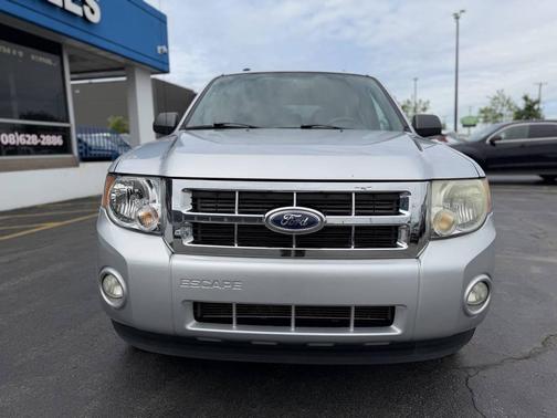 Ingot Silver Metallic 2012 Ford Escape XLT