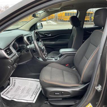 2019 GMC Acadia SLE-2