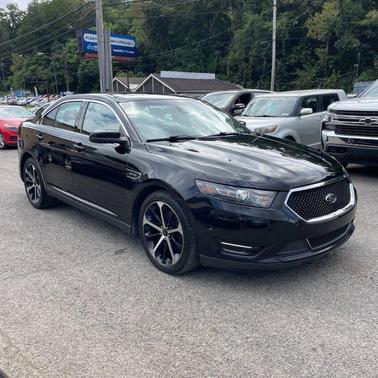 2016 Ford Taurus SHO