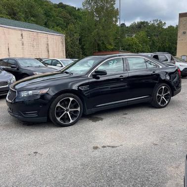 2016 Ford Taurus SHO