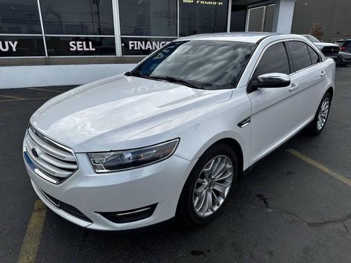 2019 Ford Taurus Limited