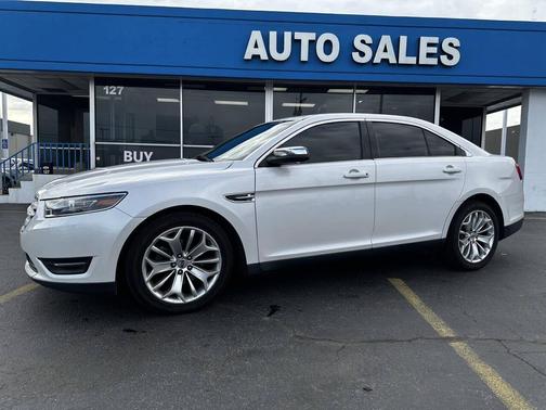 2019 Ford Taurus Limited