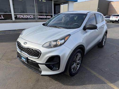 Sparkling Silver 2020 Kia Sportage LX