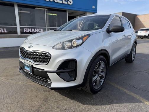 Sparkling Silver 2020 Kia Sportage LX