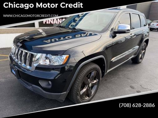 Brilliant Black Crystal Pearlcoat 2013 Jeep Grand Cherokee Overland