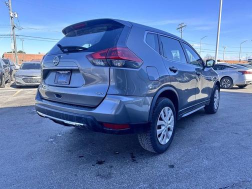 2018 Nissan Rogue SV