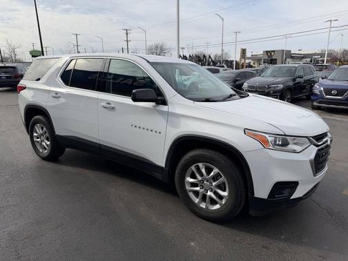 Summit White 2020 Chevrolet Traverse LS