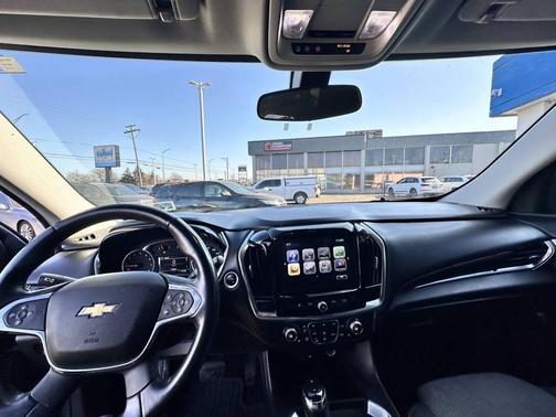 2018 Chevrolet Traverse LT Cloth
