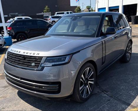 Black 2023 Land Rover Range Rover P530 SE