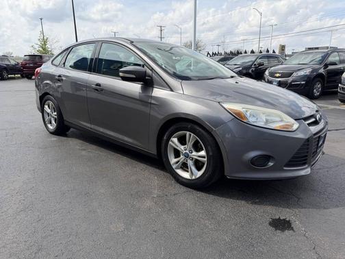 Sterling Gray Metallic 2014 Ford Focus SE