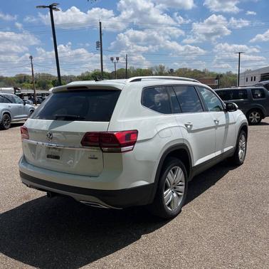 Pure White 2019 Volkswagen Atlas 3.6L SE w/Technology