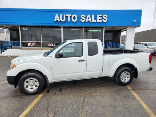 Glacier White 2017 Nissan Frontier S
