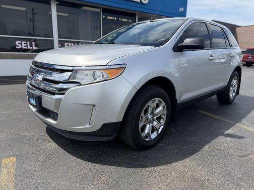 Ingot Silver Metallic 2014 Ford Edge SEL