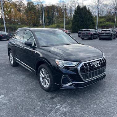 2025 Audi Q3 Premium 45 TFSI S line quattro Tiptronic