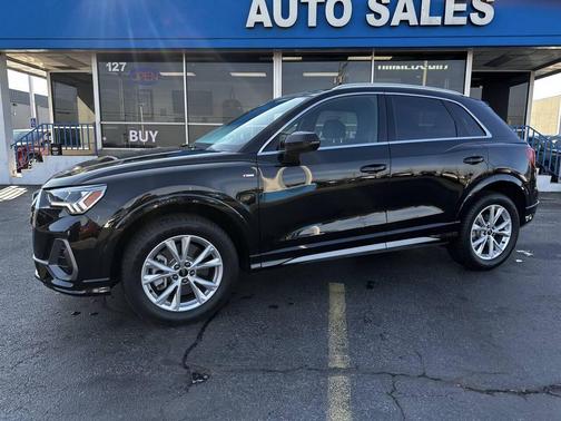 2025 Audi Q3 Premium 45 TFSI S line quattro Tiptronic