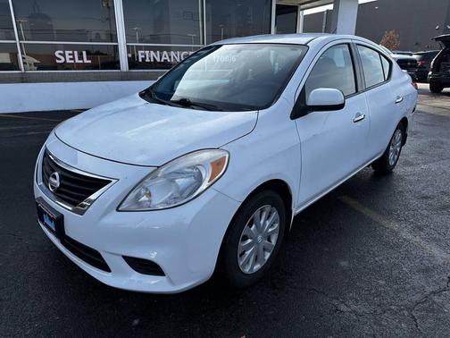 2014 Nissan Versa 1.6 SV