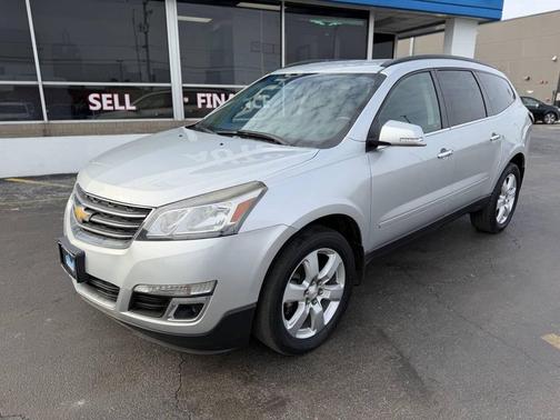 Silver Ice Metallic 2016 Chevrolet Traverse 1LT