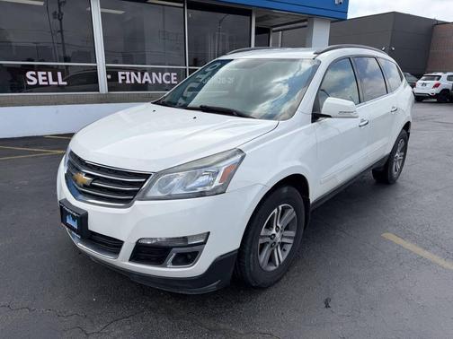 White 2015 Chevrolet Traverse 1LT