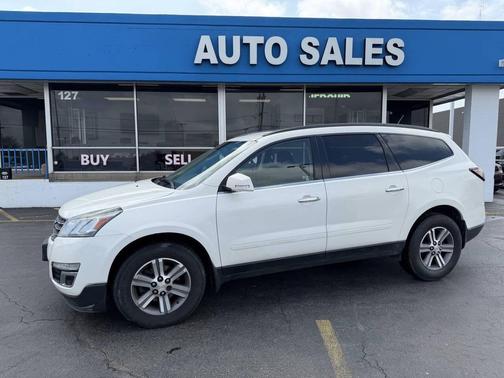 White 2015 Chevrolet Traverse 1LT