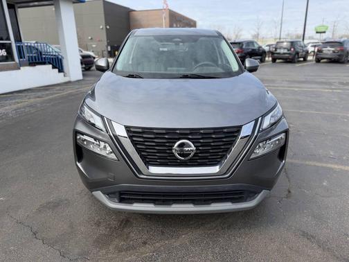Gun Metallic 2021 Nissan Rogue SV