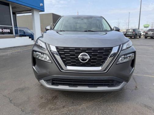 Gun Metallic 2021 Nissan Rogue SV