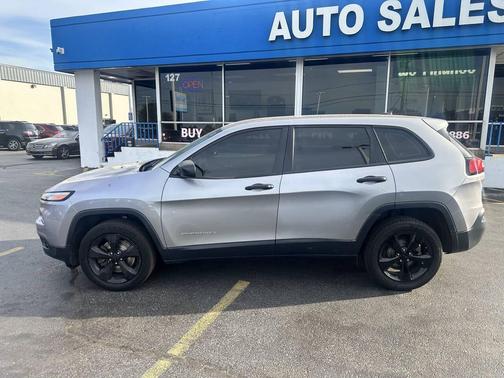 2015 Jeep Cherokee Sport