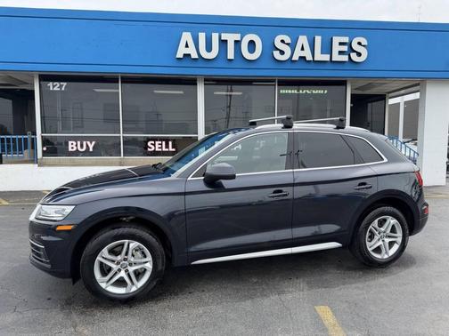 Black 2019 Audi Q5 45 Premium