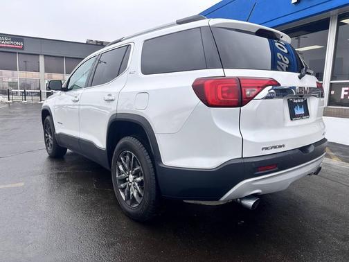 2019 GMC Acadia SLT-1