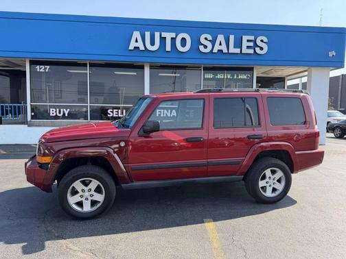 Red 2006 Jeep Commander Base