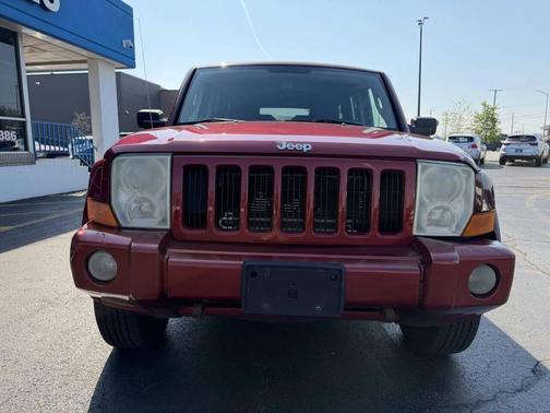 Red 2006 Jeep Commander Base