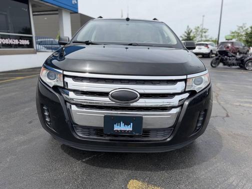 Tuxedo Black Metallic 2013 Ford Edge SE