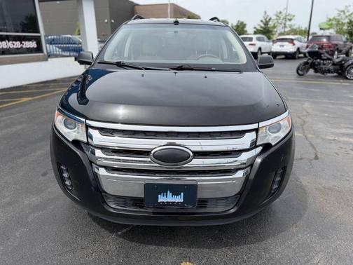 Tuxedo Black Metallic 2013 Ford Edge SE