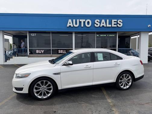 Magnetic Metallic 2018 Ford Taurus Limited