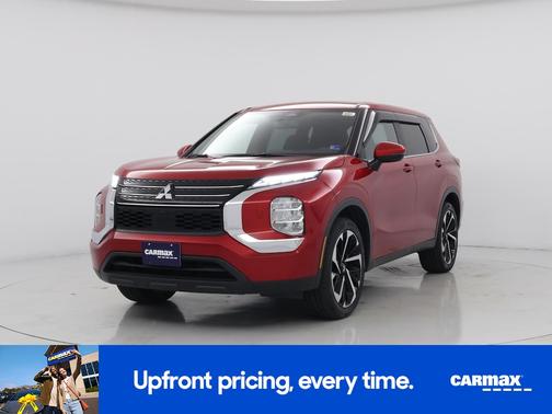 Red 2022 Mitsubishi Outlander ES