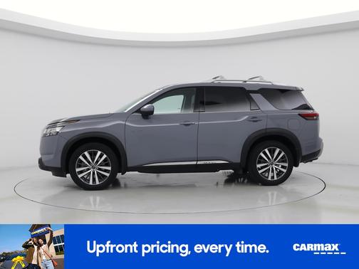 Gray 2022 Nissan Pathfinder Platinum